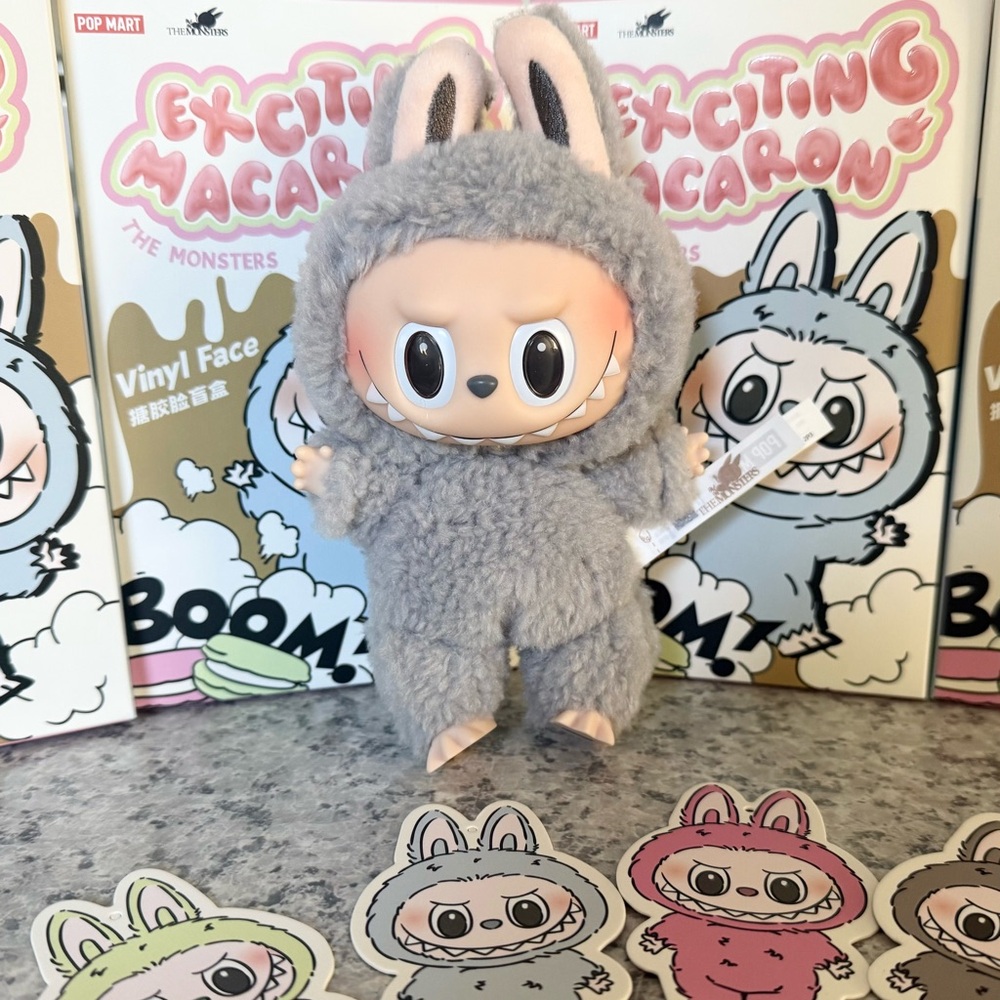 LABUBU Exciting Macaron Series - Sesame Bean